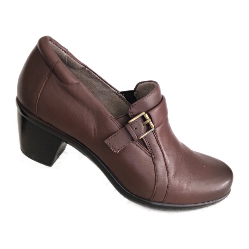 Naturalizer Leather Upper Brown Loafer Pump 7